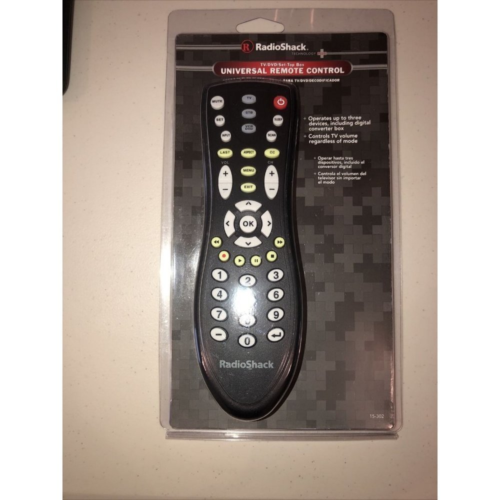 RADIO SHACK 3 Device Universal Remote Control 15-302